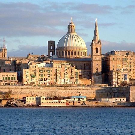 Marvellous Apartment With Valletta And Harbour Views Sliema Kültér fotó