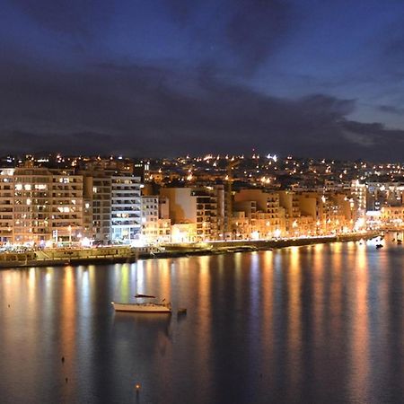 Marvellous Apartment With Valletta And Harbour Views Sliema Kültér fotó