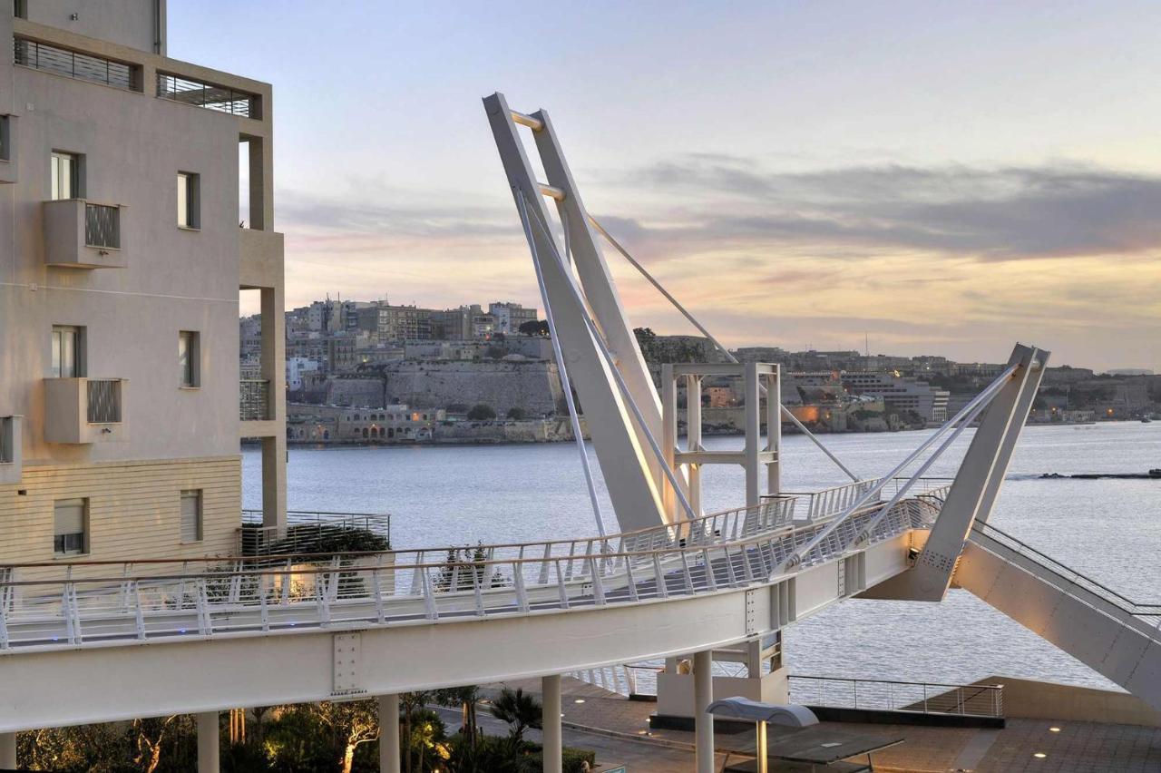 Marvellous Apartment With Valletta And Harbour Views Sliema Kültér fotó