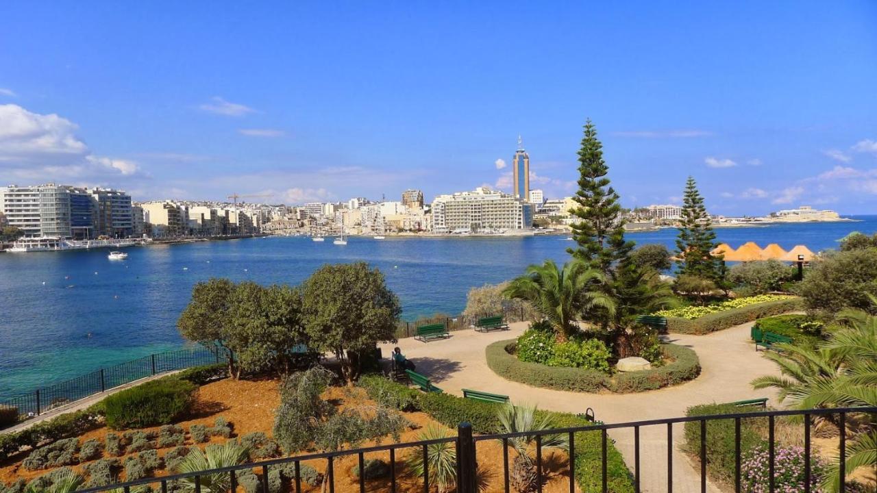Marvellous Apartment With Valletta And Harbour Views Sliema Kültér fotó